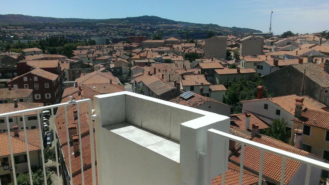 Apartma Vojkovo Koper Buitenkant foto