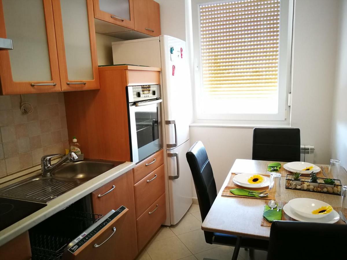 Apartma Vojkovo Koper Buitenkant foto